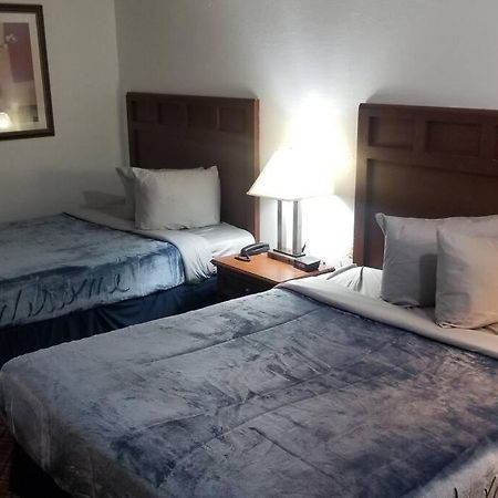 Hotel 2 Queen Beds Hotel Room 222 Wi-Fi Hot Tub Booking Stillwater Eksteriør billede